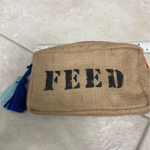 Feed cosmetic bag